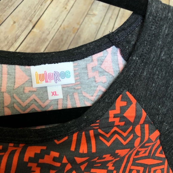 LULAROE || RANDY SHIRT - Picture 2 of 4